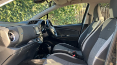 Toyota Yaris 1.5 Hybrid Y20 5dr CVT [Bi-tone] Hybrid Hatchback